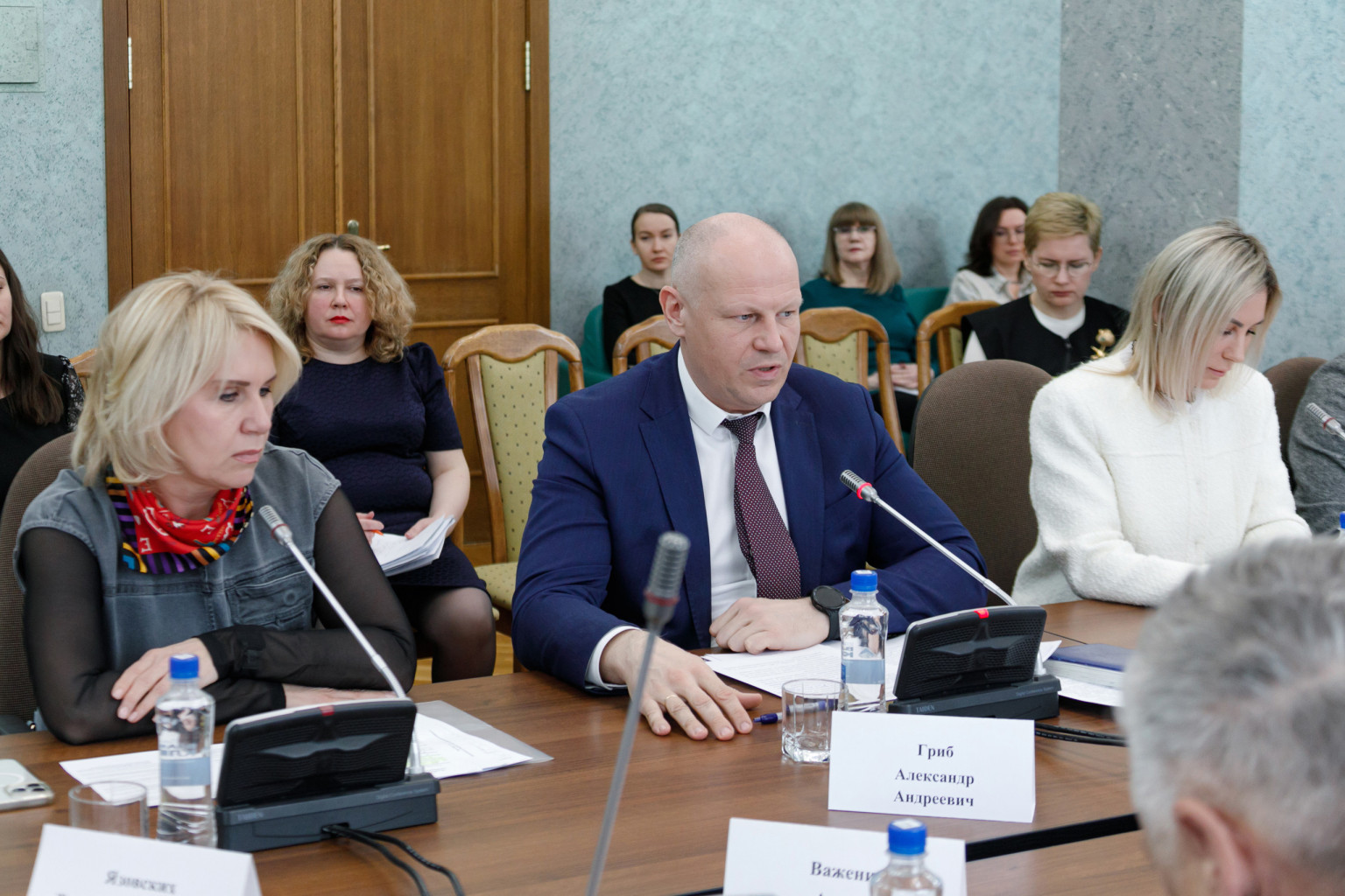 Комитет по законодательству, государственному строительству и местному самоуправлению обсудил итоги реализации государственной программы «Обеспечение общественной безопасности в Челябинской области»