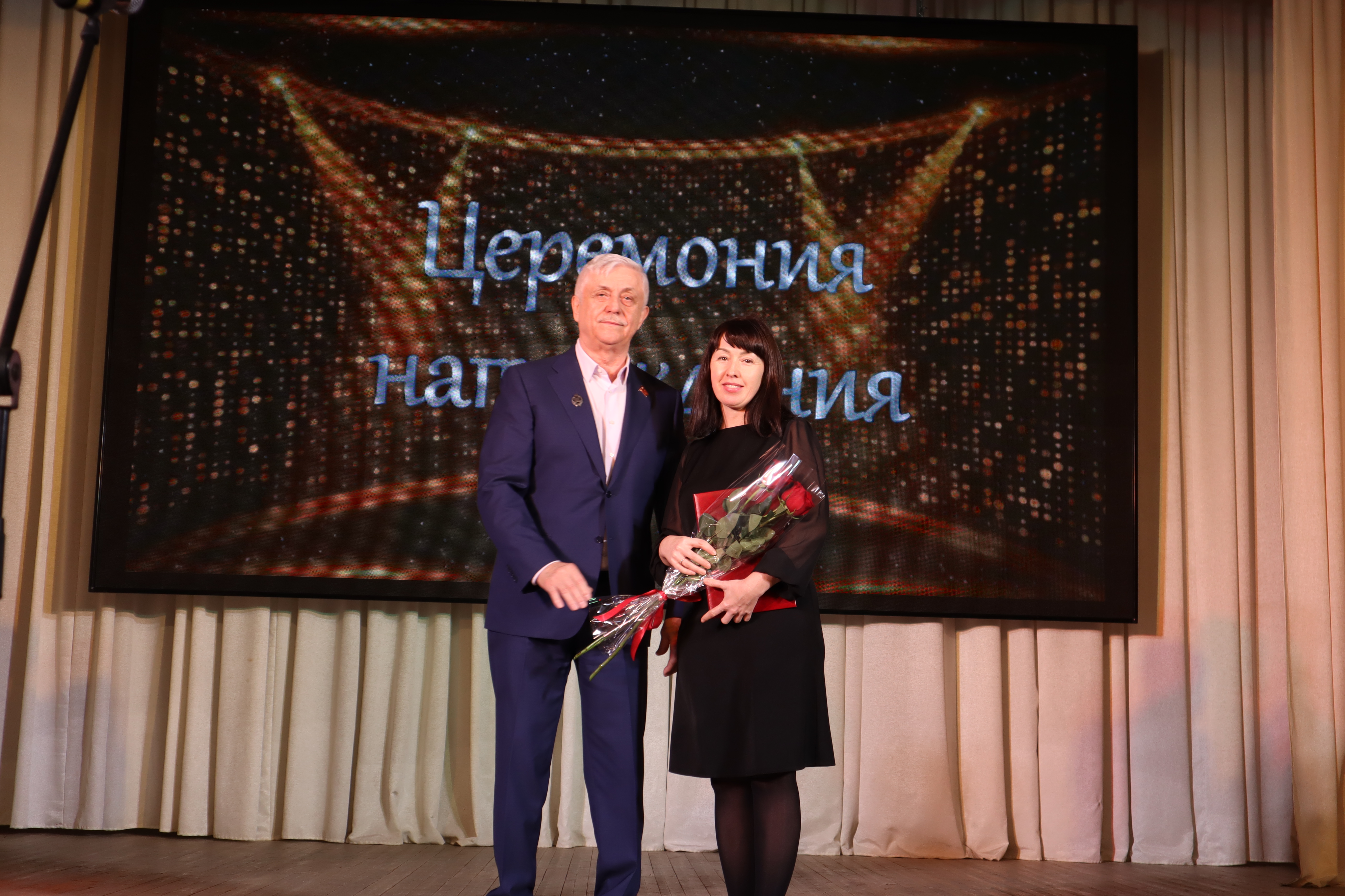 Валерий Филиппов поздравил жителей Увельского района с Днем работника сельского хозяйства и перерабатывающей промышленности