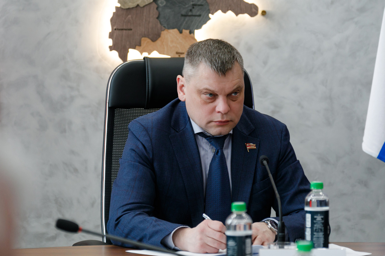 Председатель комитета Законодательного Собрания по экологии и природопользованию Михаил Махов принял участие в работе IX Всероссийского водного конгресса и посетил выставку VODEXPO 2025