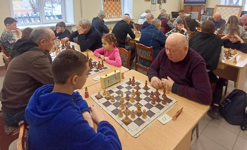 Евгений Рева оказал помощь в организации шахматного турнира