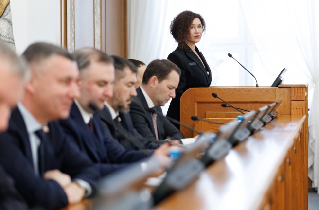 Депутаты Законодательного Собрания приняли закон, уточняющий требования к регистрации многодетных семей в Челябинской области