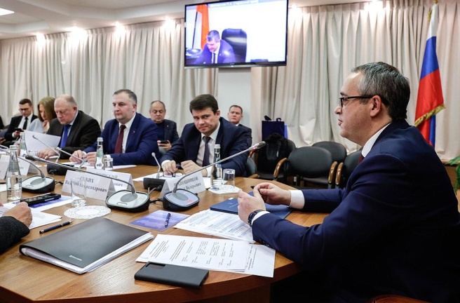 Председатель Законодательного Собрания области Олег Гербер принимает участие в работе Совета законодателей РФ