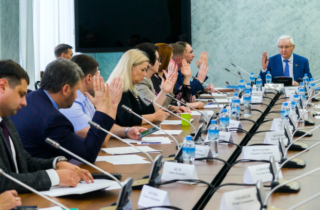 Федеральные деньги – на строительство школы и модернизацию первичного звена здравоохранения