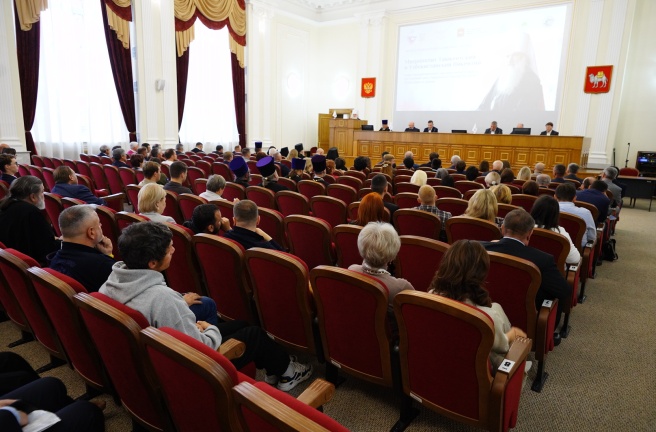 Законодательное Собрание стало площадкой для проведения форума «Власть, Церковь и Бизнес в укреплении духовного суверенитета России: мировоззрение, ценности, опоры»
