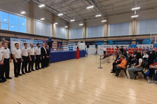 Денис Моисеев приветствовал участников областного турнира по боксу среди юношей