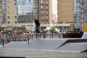 Председатель Законодательного Собрания Александр Лазарев принял участие в праздничных мероприятиях, посвящённых 286-летию Челябинска