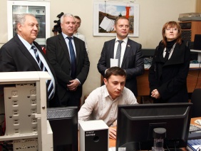 Выездное заседание комитета по информационной политике на ОТВ. Н.И. Янов, О.В. Биушкин, А.А. Мотовилов, С.Г. Яремчук. 16 октября 2012 г.