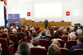 100 лауреатов премии «Общественное признание» наградили в Законодательном Собрании