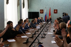 Олег Гербер принял участие в заседании Собрания молодых депутатов Челябинской области 