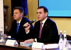 Председатель Законодательного Собрания области Александр Лазарев провел публичный отчет о деятельности областного парламента в Озерске