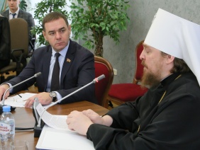 Александр Лазарев провел встречу с митрополитом Челябинским и Миасским Алексием