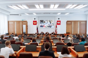 Состоялось первое заседание XVI созыва Общественной молодежной палаты при Законодательном Собрании Челябинской области