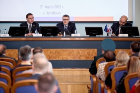 Председатель Законодательного Собрания области Александр Лазарев принял участие в пленарном заседании Общественной палаты Челябинской области