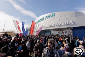 Председатель Законодательного Собрания Челябинской области Александр Лазарев побывал в Южноуральске на товарищеском матче команд «Трактор» и «Форэнерго»