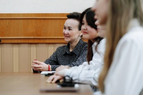 Председатель Законодательного Собрания Александр Лазарев дал старт парламентским урокам