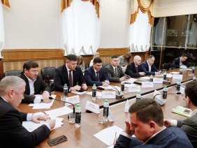 Павел Шиляев провел заседание комитета по промышленной политике, транспорту и тарифному регулированию