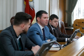 В Законодательном Собрании состоялось заседание Общественной молодежной палаты, приуроченное ко Дню российского парламентаризма