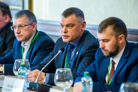 Депутаты Законодательного Собрания приняли участие в межрегиональной агропромышленной конференции МАК-2023, которая проходит 8-9 февраля в Челябинске