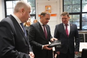 Депутаты комитета по промышленной политике, энергетике, транспорту и тарифному регулированию провели выездное заседание на фабрике «Юничел»