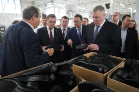 Депутаты комитета по промышленной политике, энергетике, транспорту и тарифному регулированию провели выездное заседание на фабрике «Юничел»