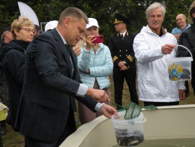Председатель комитета Законодательного Собрания по экологии и природопользованию Михаил Махов принял участие в экологических акциях по реабилитации водных объектов