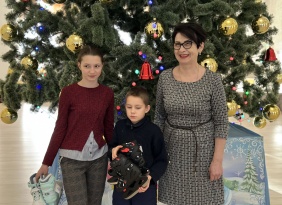 Депутаты Законодательного Собрания продолжают исполнять заветные мечты детей в рамках новогодних благотворительных акций
