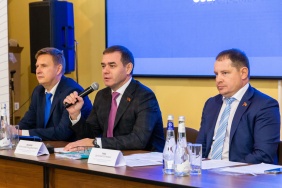 Председатель Законодательного Собрания области Александр Лазарев провел публичный отчет о деятельности областного парламента в Озерске