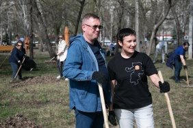 Депутаты и сотрудники аппарата Законодательного Собрания вышли на субботник