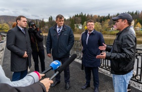 Председатель Законодательного Собрания Александр Лазарев встретился с избирателями в Аше