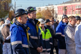 На здании заводоуправления ЧТПЗ открыли мемориальную доску Александру Анатольевичу Федорову