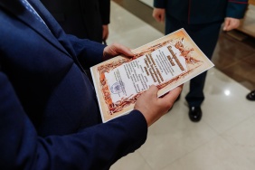Первый заместитель председателя Законодательного Собрания Денис Моисеев встретился с военнослужащими 90-й танковой дивизии
