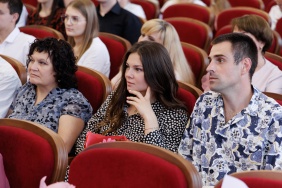 Церемония награждения работников сферы здравоохранения