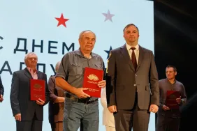 Челябинский трубопрокатный завод празднует День металлурга