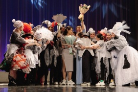 При поддержке заместителя председателя Законодательного Собрания Вадима Ромасенко в ДК «Станкомаш» состоялась премьера мюзикла