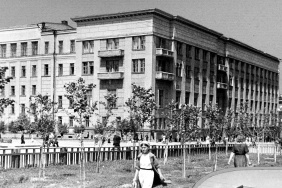 Здание Челябинского обкома ВКП(б). 1945 г. Фото из фондов ОГАЧО